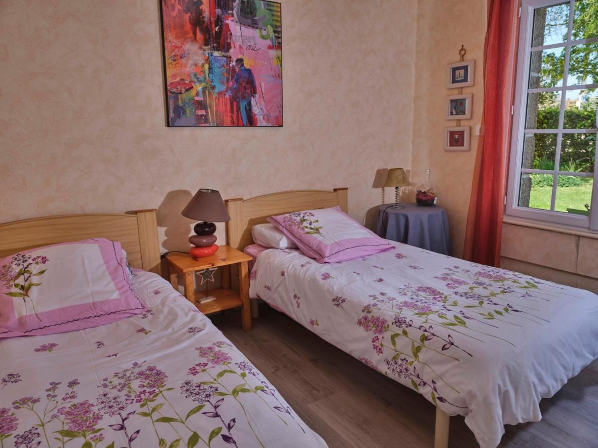 Les Roses Bed & Breakfast Santec Eksteriør bilde