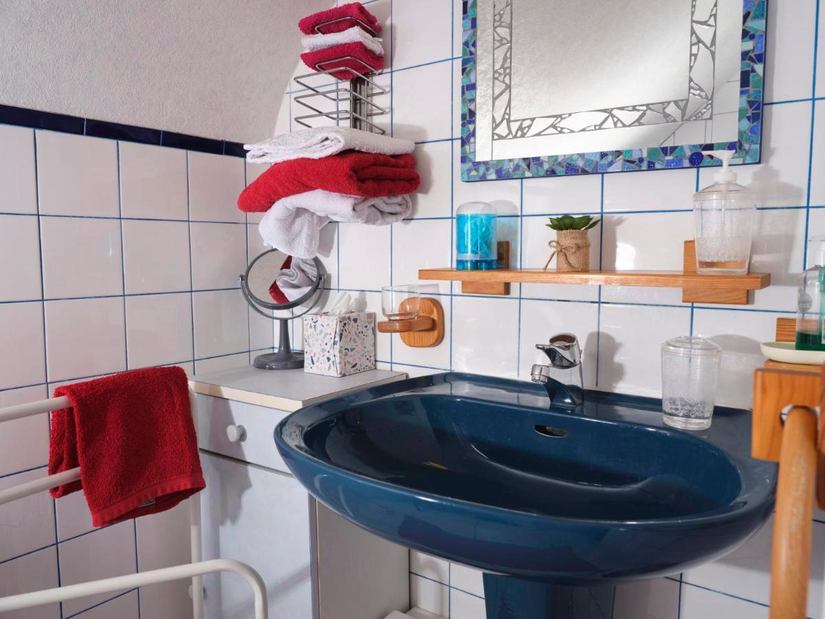 Les Roses Bed & Breakfast Santec Eksteriør bilde