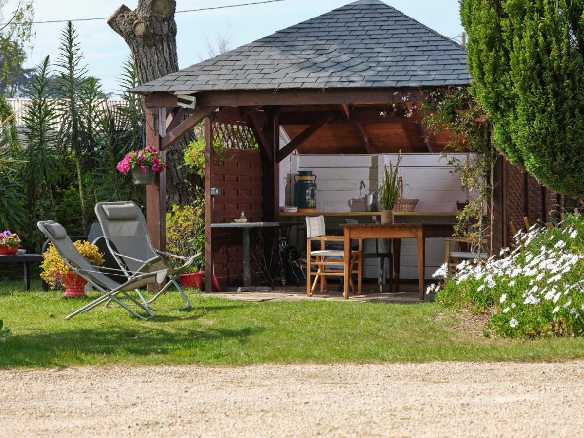 Les Roses Bed & Breakfast Santec Eksteriør bilde
