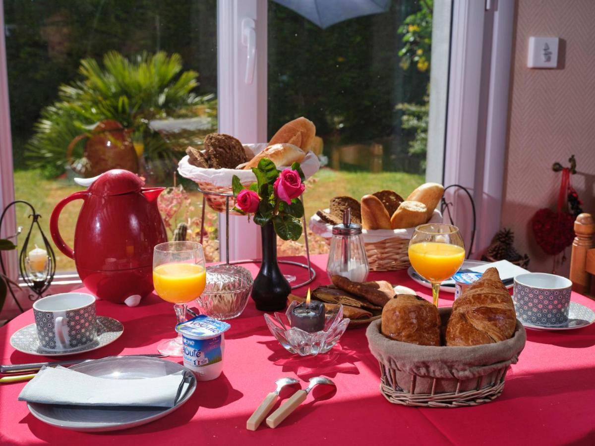 Les Roses Bed & Breakfast Santec Eksteriør bilde