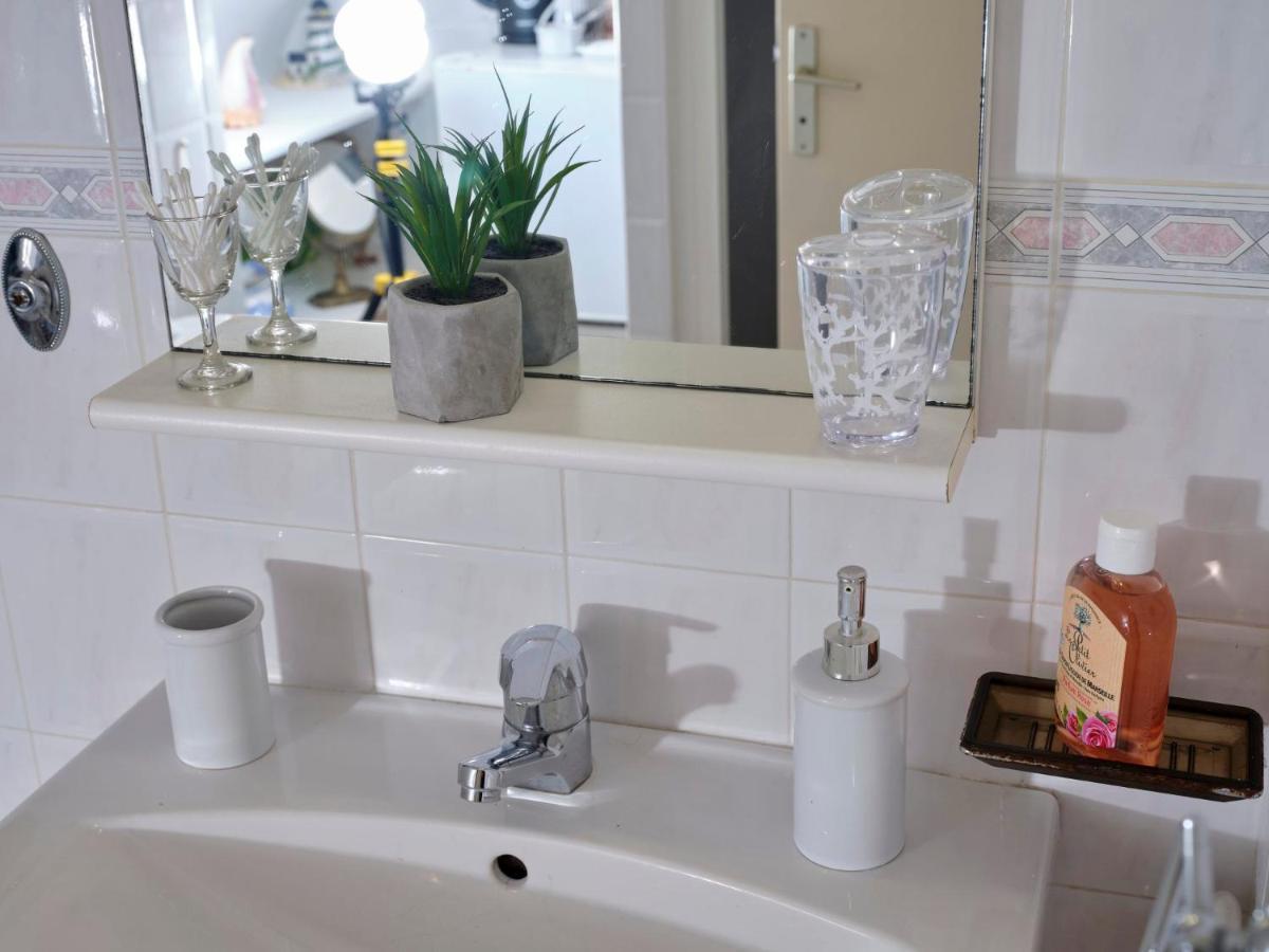 Les Roses Bed & Breakfast Santec Eksteriør bilde